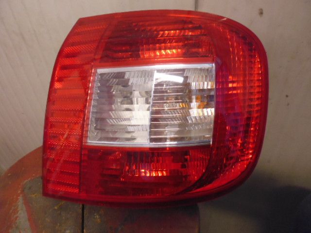 Faro fanale posteriore destro lato passeggero Fiat Multipla seconda serie codice 51720552.
