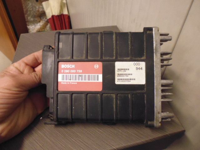 Centralina motore Bosch 0280000759 944 Fiat UNO.