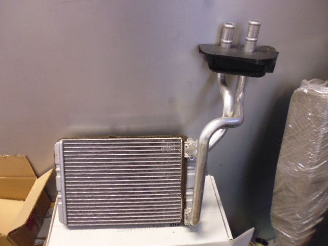 Radiatore riscaldamento abitacolo Mercede classe C W203.