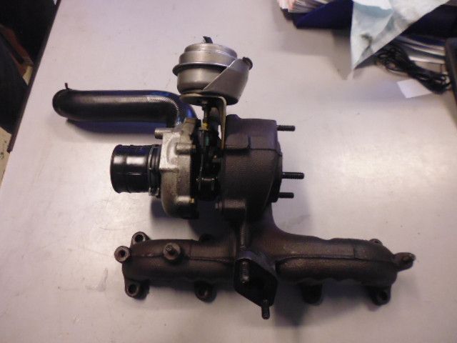 Turbo turbina turbocompressore 038253019C Volkswagen New Beetle 1.9 66 kw.