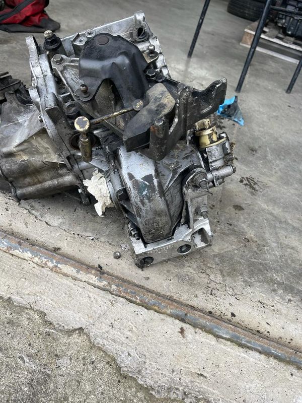 Cambio meccanico Citroen Xsara Picasso 1.8 16V 1999-2010 codice 20DL68.
