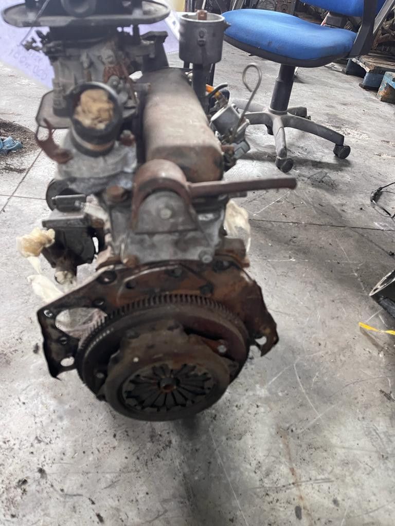 Motore 100GL000 Fiat 127 900cc non funzionante per pezzi di ricambio.