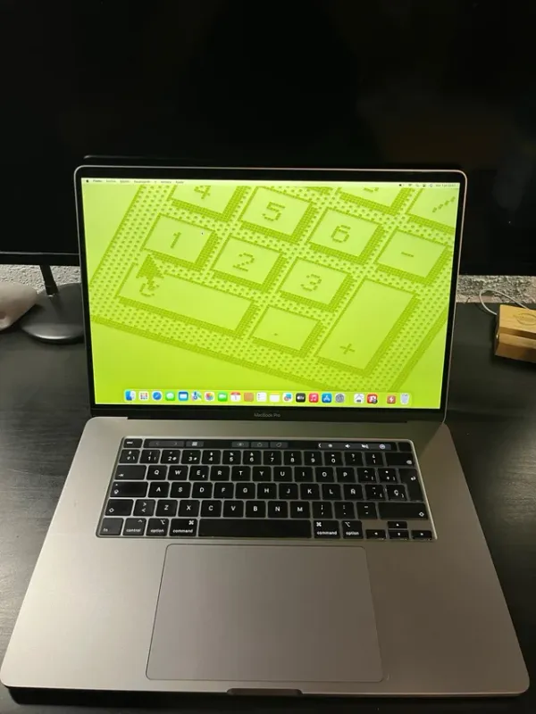 MacBook Pro 16" 2019 i7 16GB 500GB