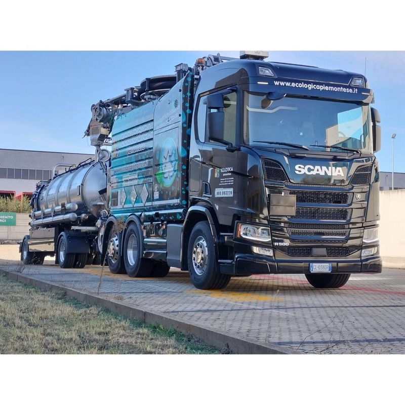 AUTOTRENO SCANIA R500