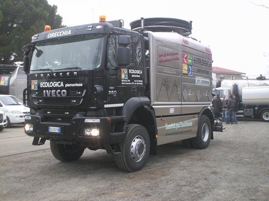 IVECO TRAKKER 4×4 ADR