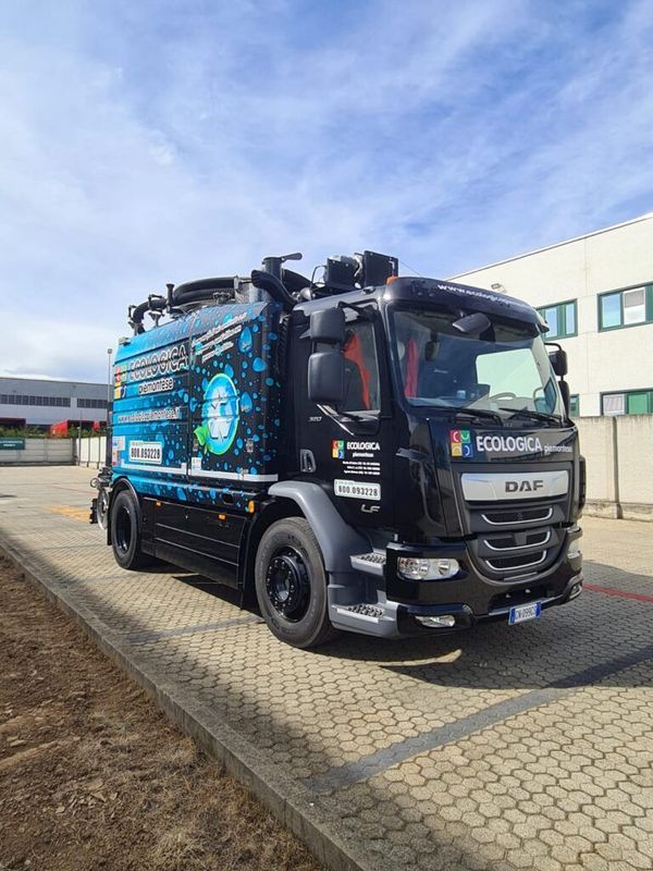 DAF 320