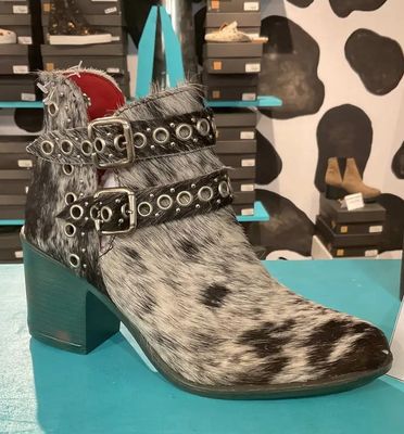 Pistol Women&#39;s Cowhair Leather Boot