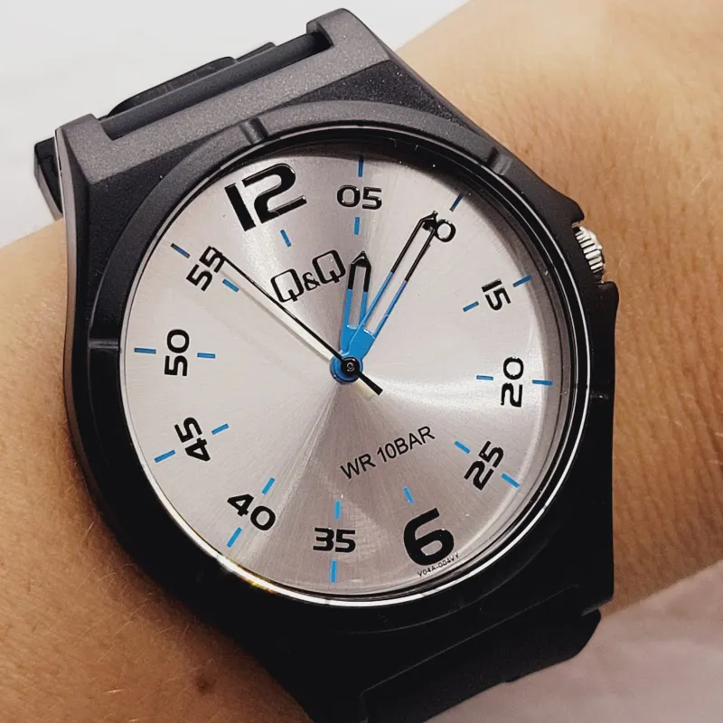 RELOJ Q&amp;Q ANÁLOGO