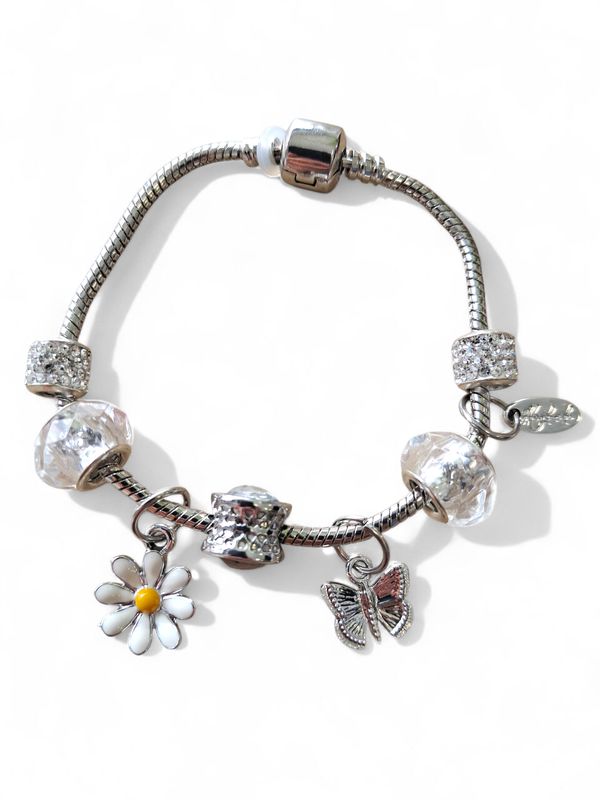 Pandora con dijes, en acero quirúrgico