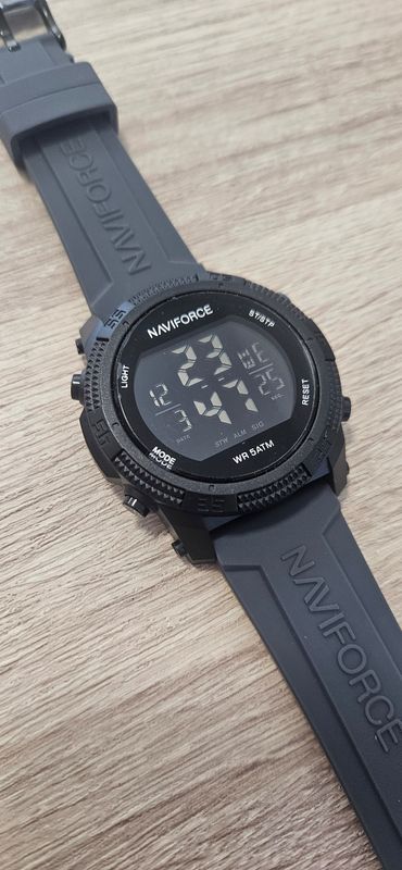 Naviforce digital Gris