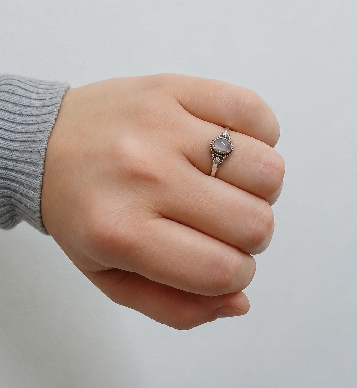 Anillo plata 925 con piedra amatista.