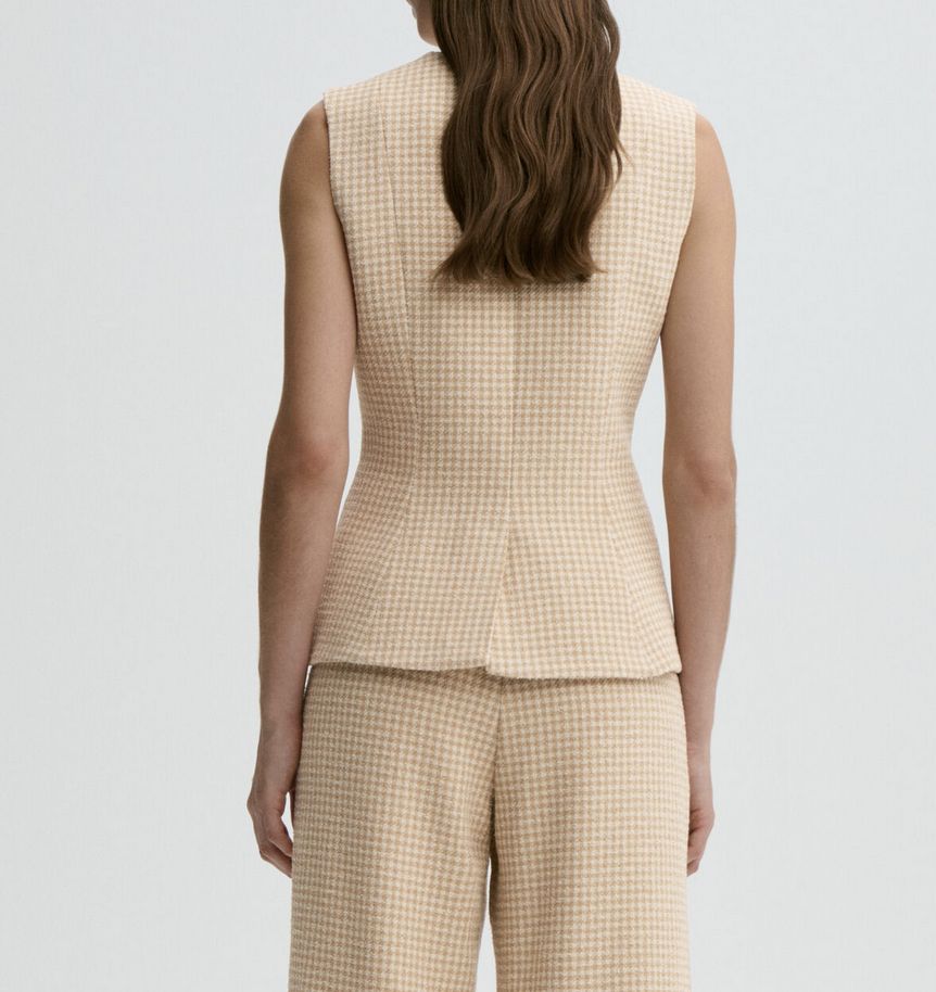 By Malene Birger MERLIN 104196