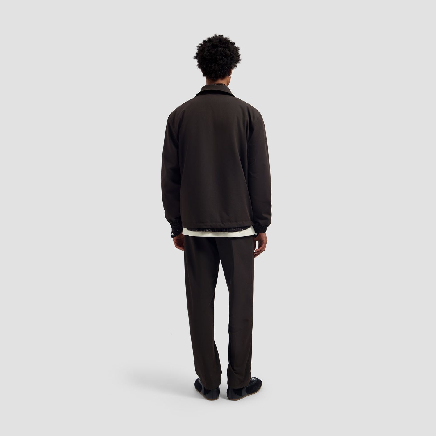 ØLÅF Coach Jacket Chocolate Plum, worn, full look
