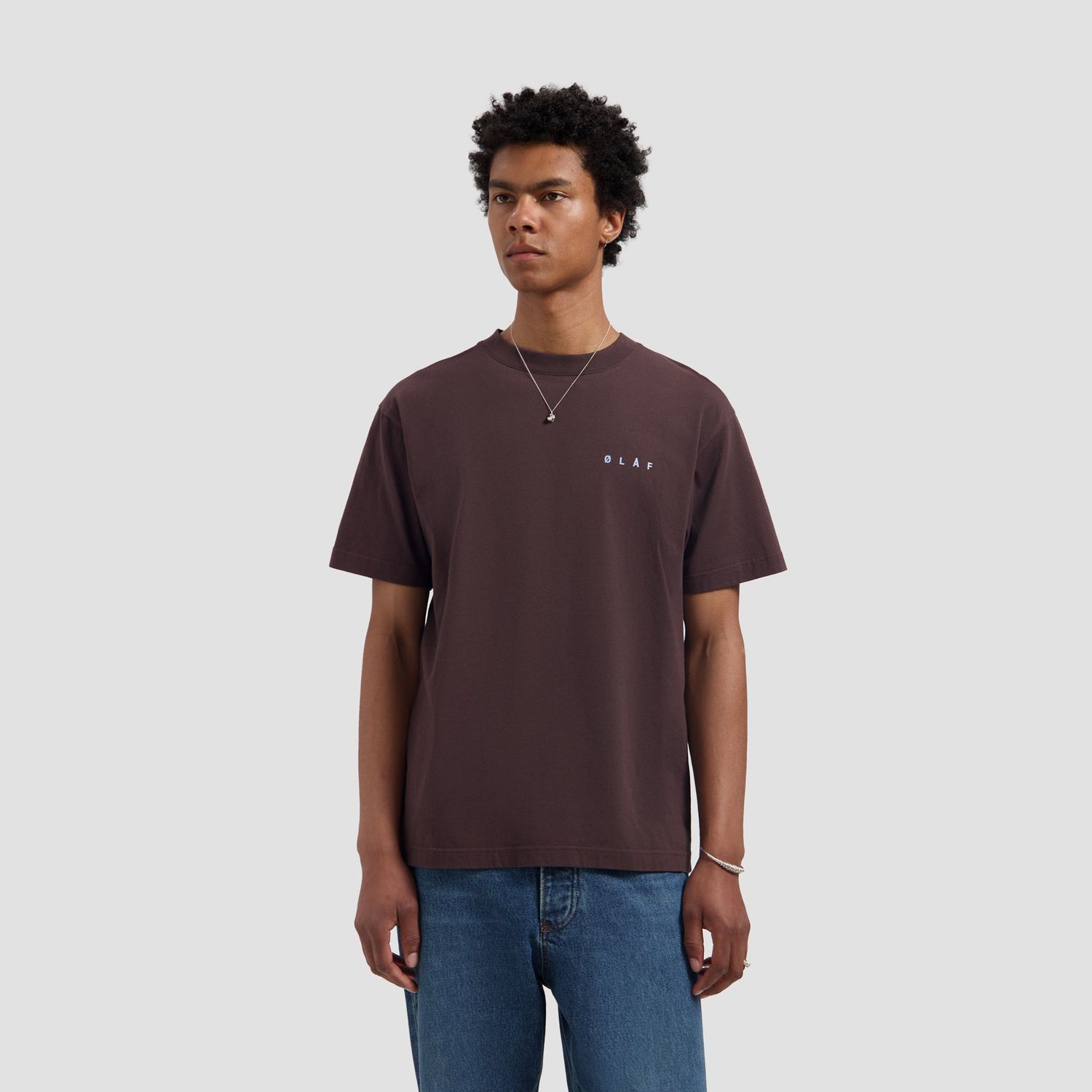ØLÅF Lasso Face Tee Chocolate Plum, worn