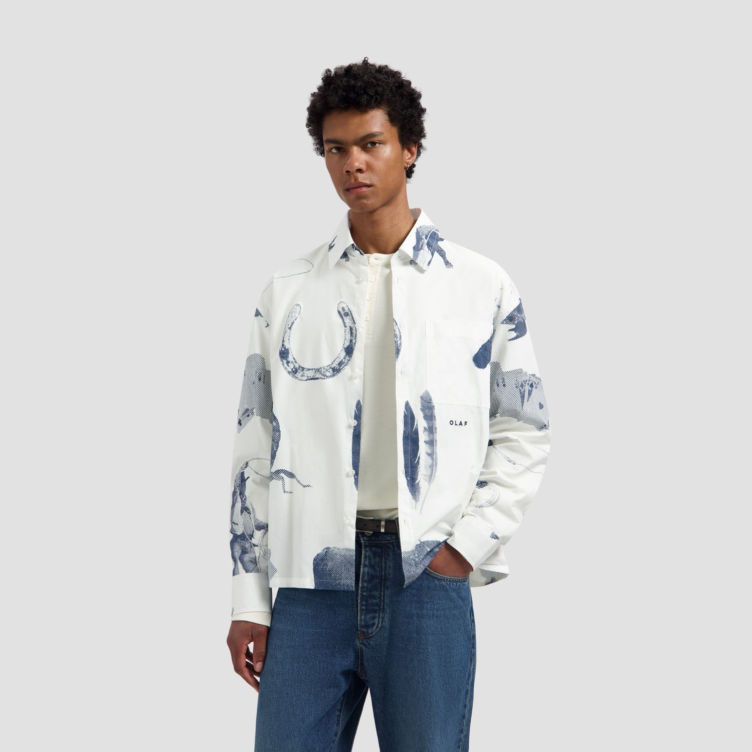 ØLÅF Cowboy AOP Boxy Shirt White/Navy, worn