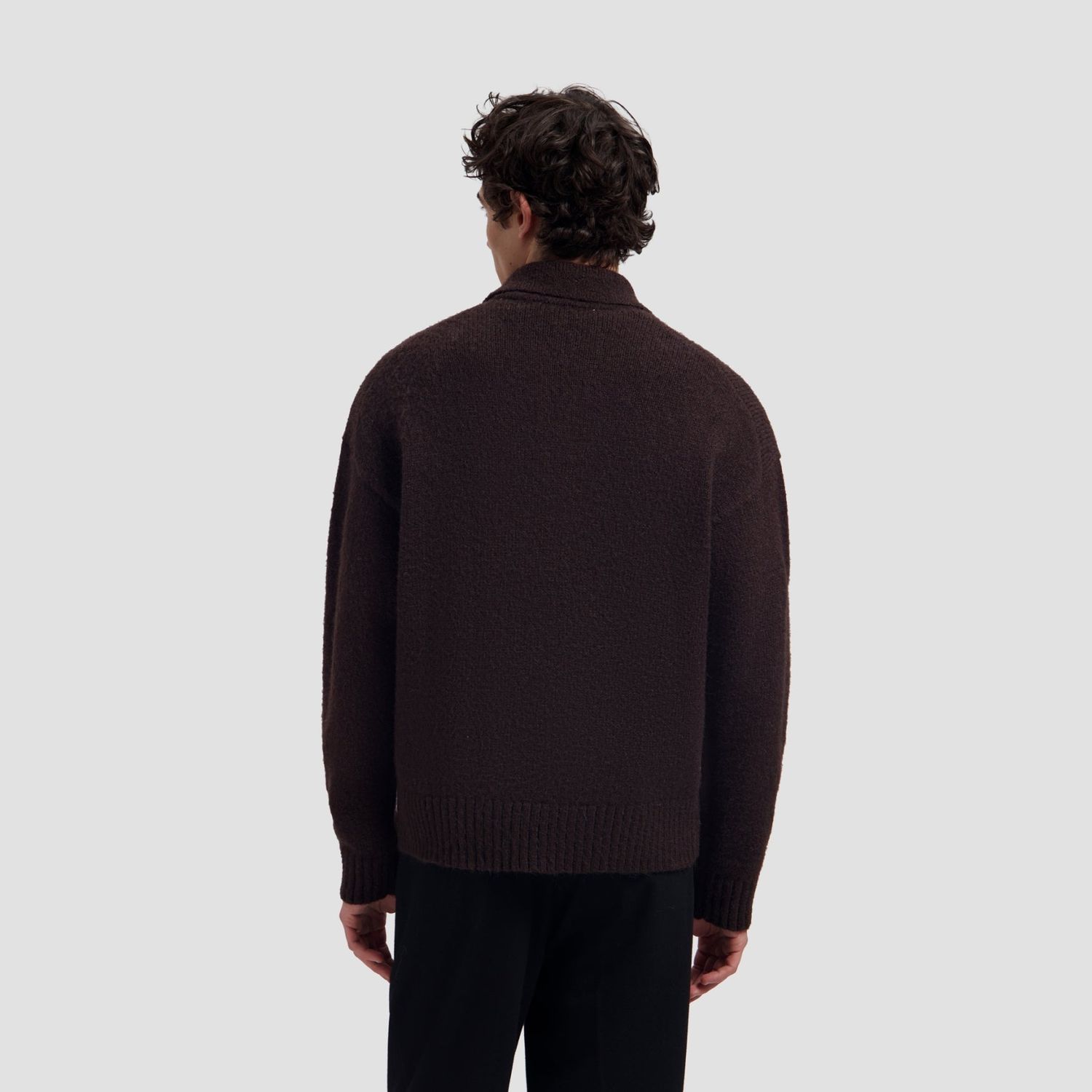 ØLÅF Oversized Knitted Polo Chocolate Plum, worn