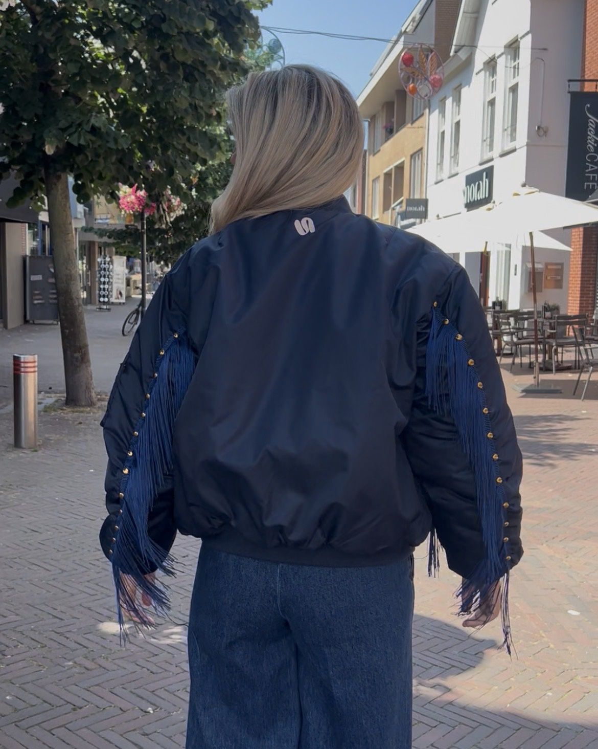 Suus the label Bomber Franjes