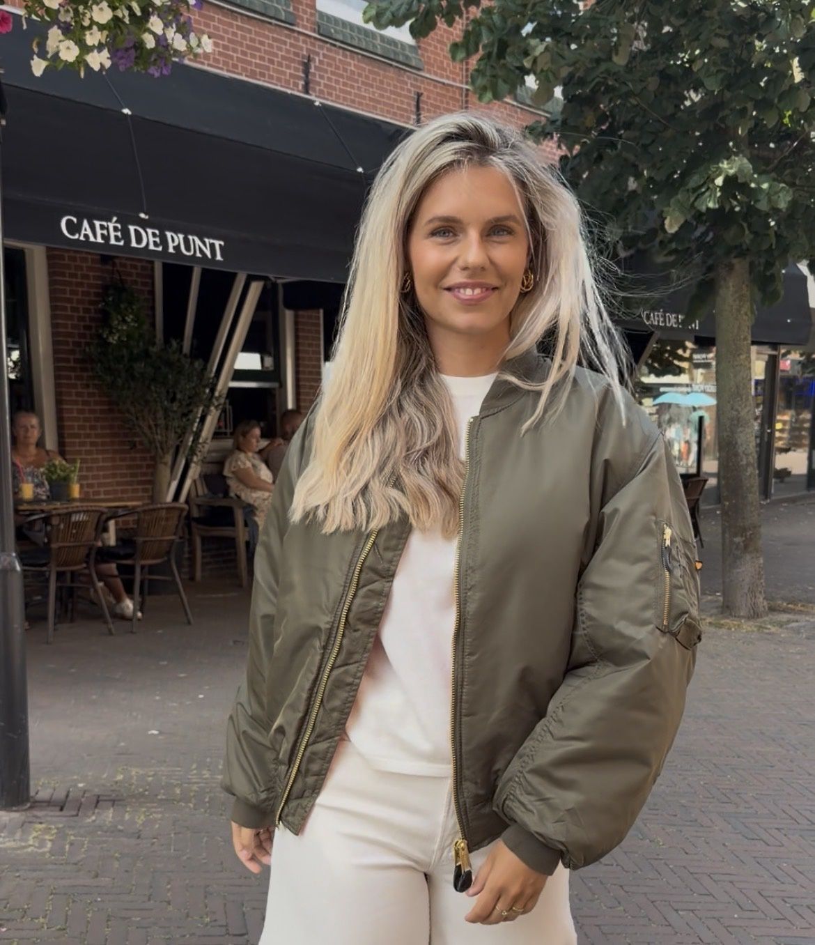 Suus the Label Bomber studs arms