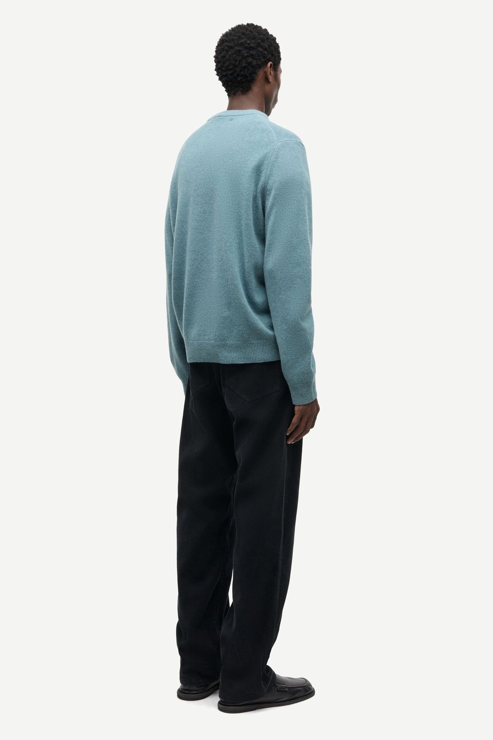 SAMSØE SAMSØE Isak Knit Sweater Stormy Sea, worn