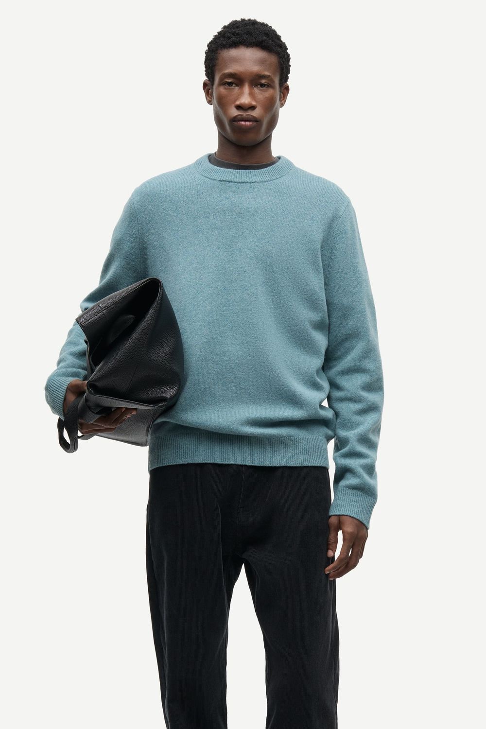 SAMSØE SAMSØE Isak Knit Sweater Stormy Sea, worn