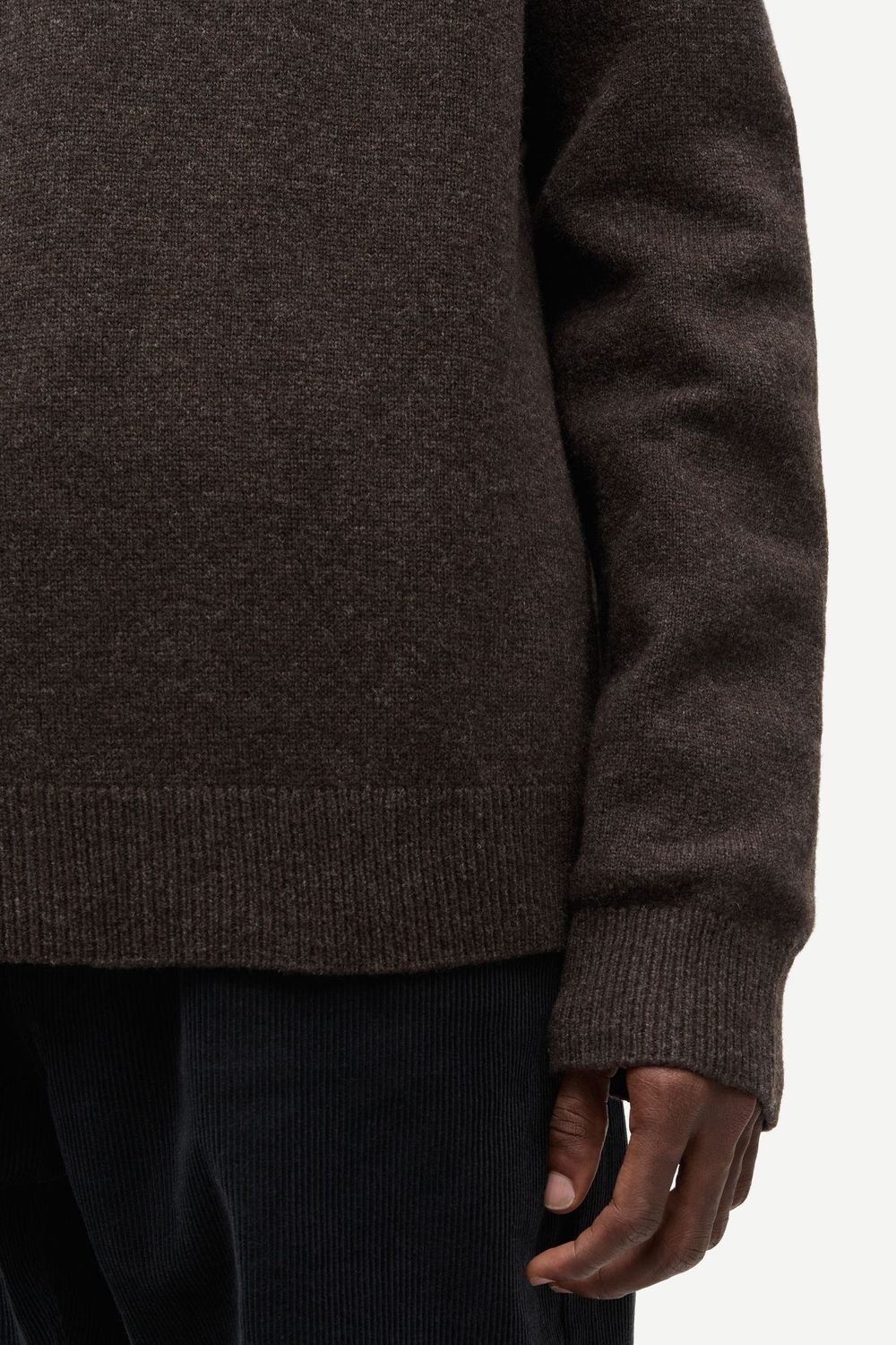 SAMSØE SAMSØE Isak Knit Sweater Delicioso, worn