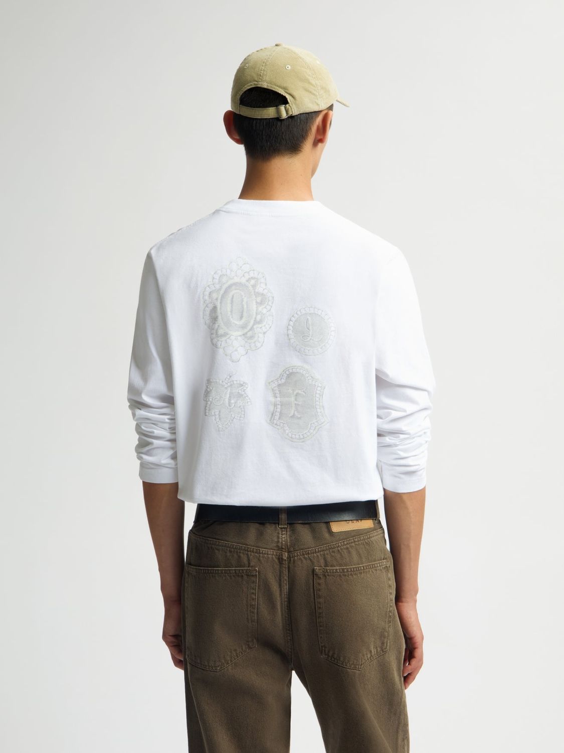 ØLÅF Doily LS Tee Optical White, worn