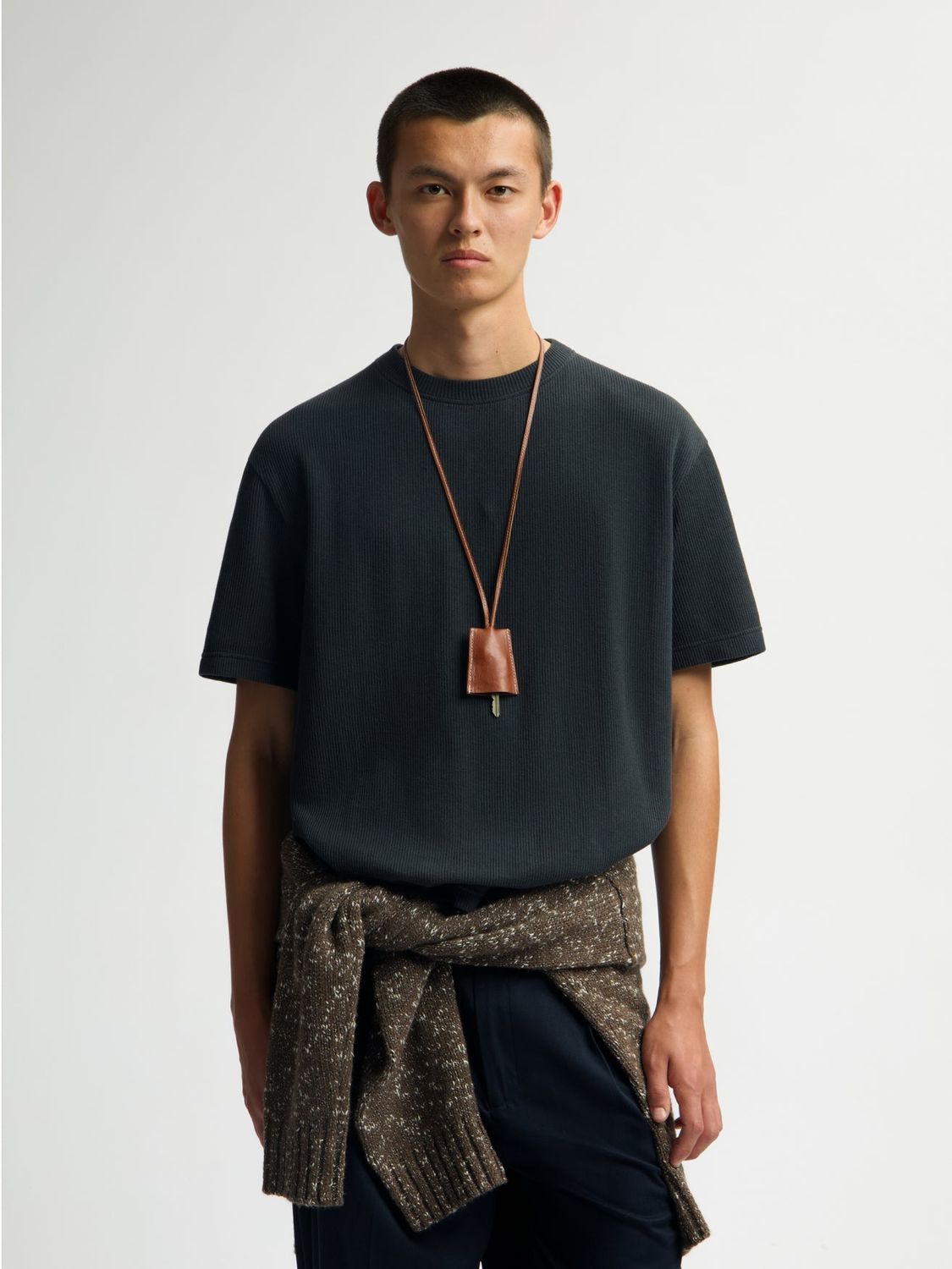 ØLÅF Ribbed Tee Charcoal, worn