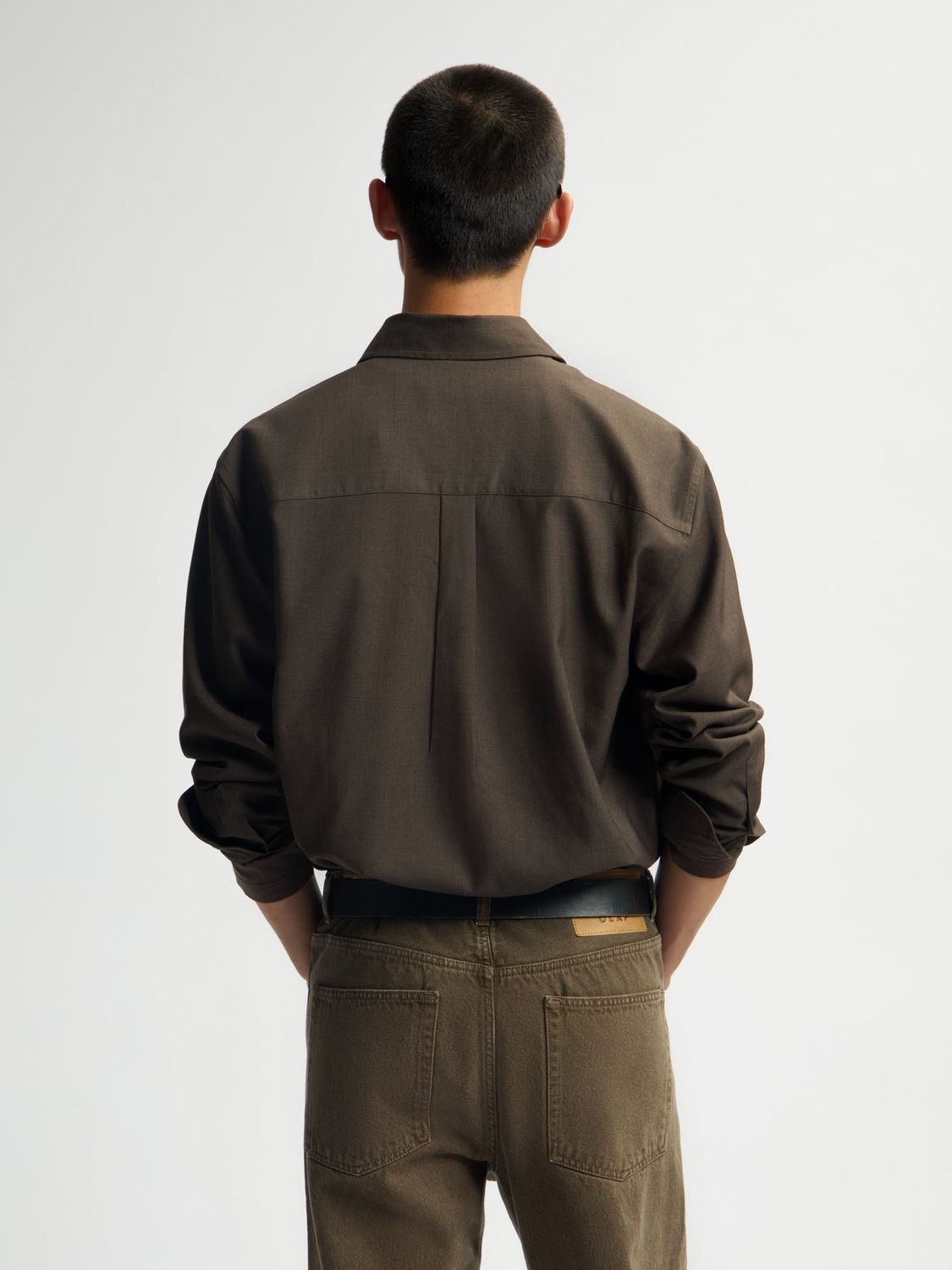 ØLÅF Relaxed LS Shirt Bracken, worn