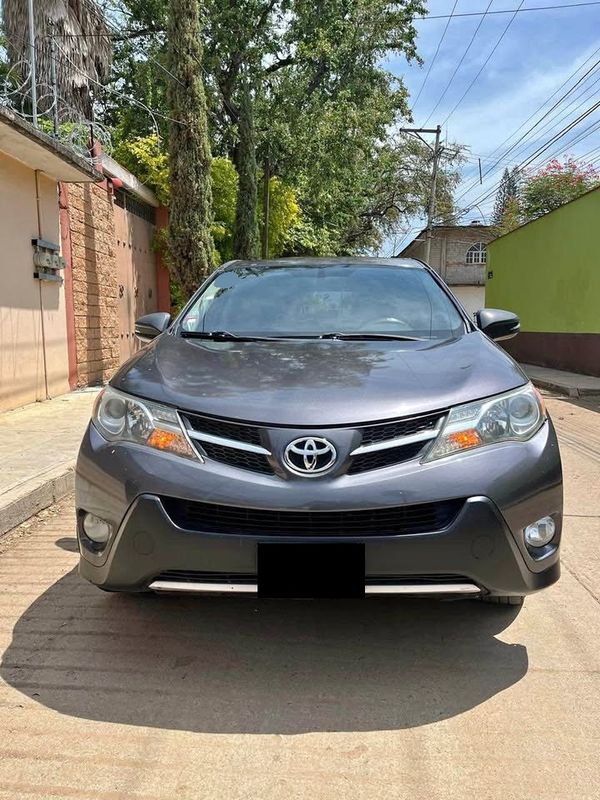 ​TOYOTA RAV4 XLE 2014