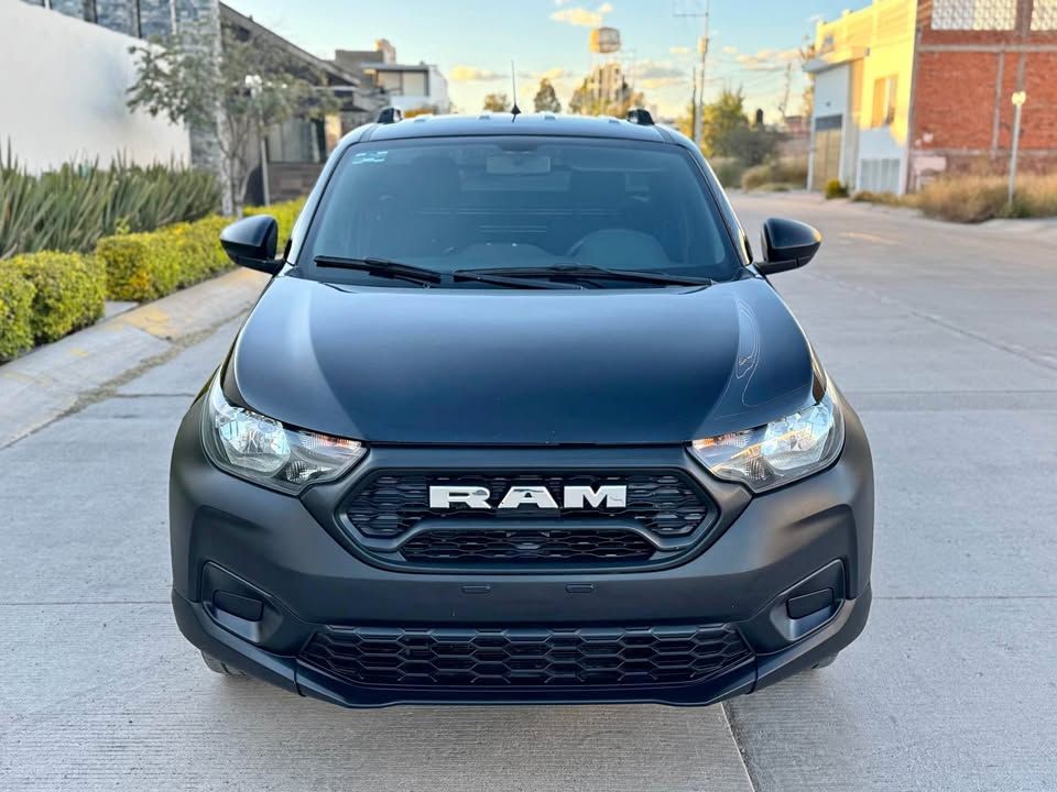 DODGE RAM 700 2023