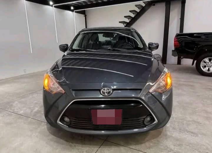 YARIS R 2016