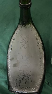 geschmolzene Flaschen