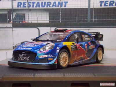 Ford Puma Hybrid Rally1 Safari-Rallye in Kenia Pierre-Louis Loubet / Nicolas Gilsoul  #7 Mud Effect