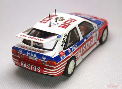 Ford Escort RS Cosworth #11 Rally Ypres 1995 M.Duez/ D.Grataloup SCX Classic 1:32
