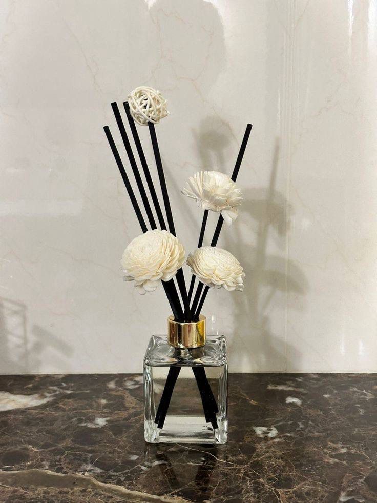 Noorah Bloom — White Petals