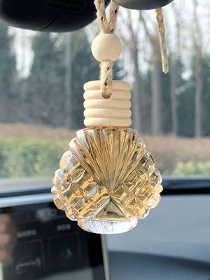 Car Perfume &quot;Golden Drop&quot;