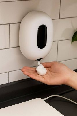 FoamSense – Touchless Smart Soap Dispenser