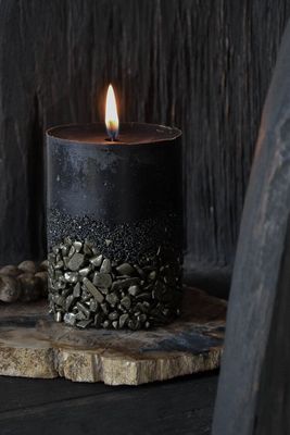 Pyrite Flame – Crystal Candle with Natural