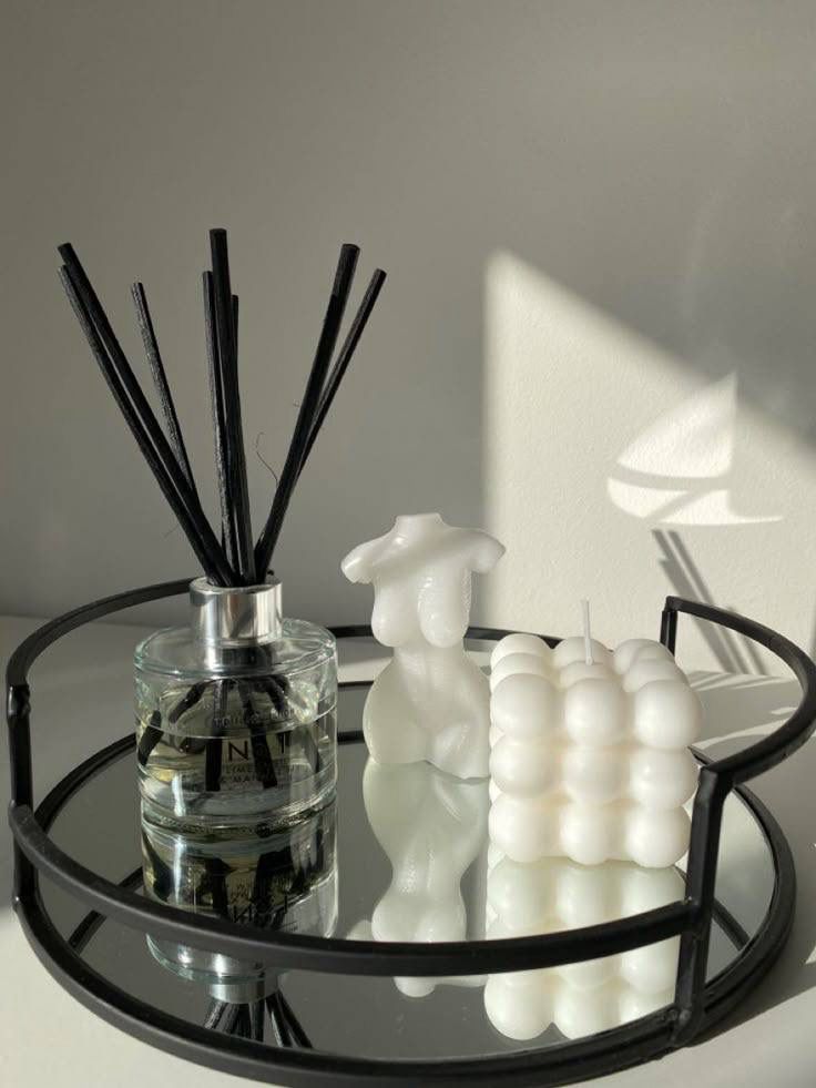 INTI Reed Diffuser – Leather &amp; Mahogany