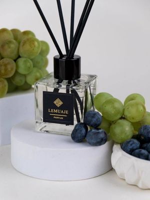 Lemuaje Parfum Reed Diffuser – Grape &amp; Blueberry Essence