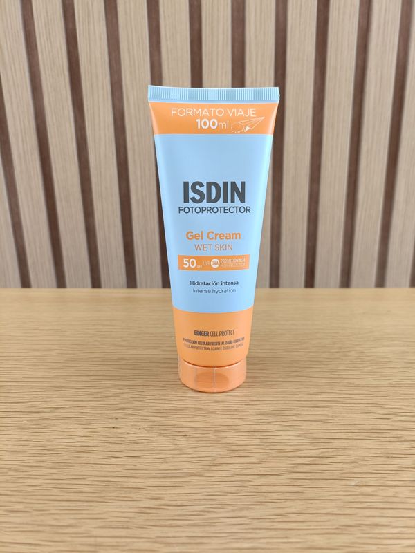 FOTOPROTECTOR ISDIN SPF 50 GEL CREMA