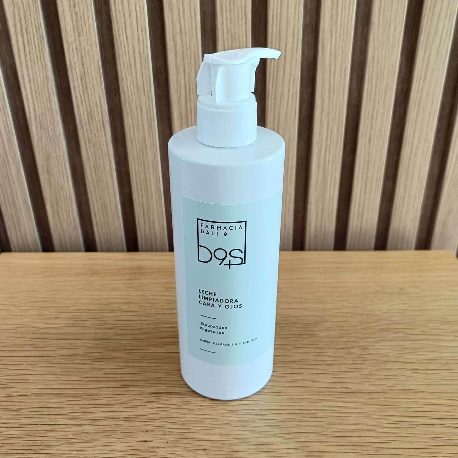 D9S LECHE LIMPIADORA CARA Y OJOS 400ML