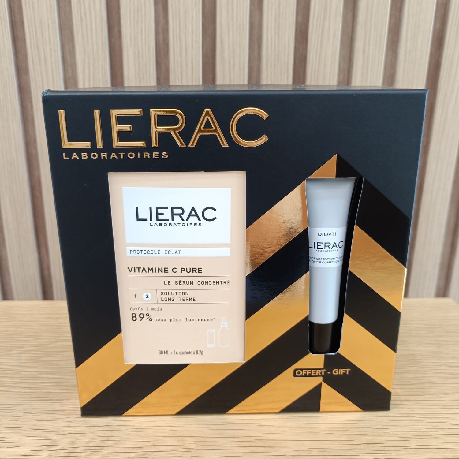 COFRE VITAMINA C LIERAC MAS DIOPTI ANTIOJERAS DE REGALO