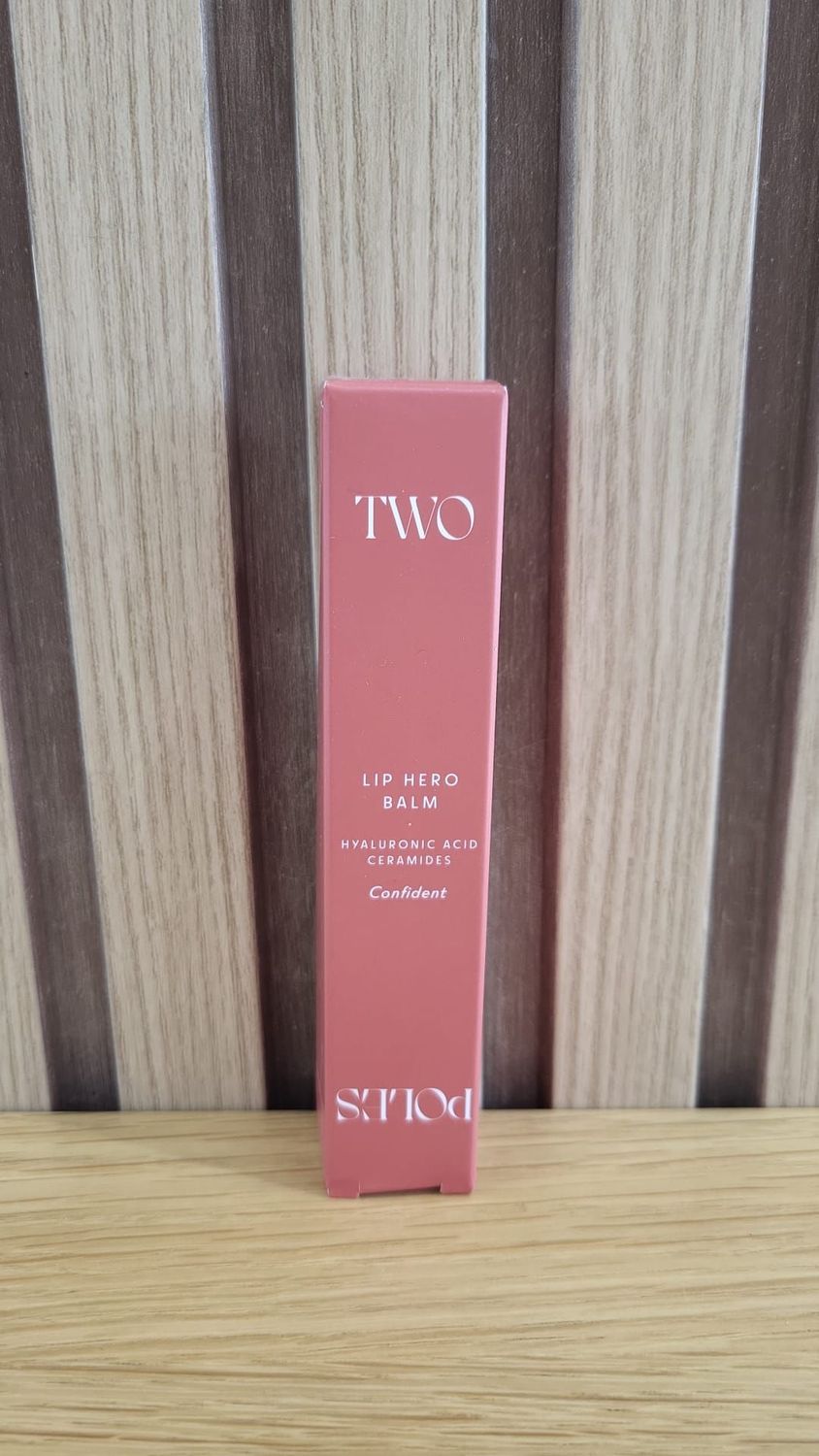 TWO POLES LIPO HERO BALM CONFIDENT