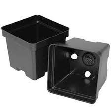Square Plastic Pot 450  Deep 4&quot; 1.07L