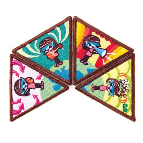 A World of Girls Brownie Journey Award Set