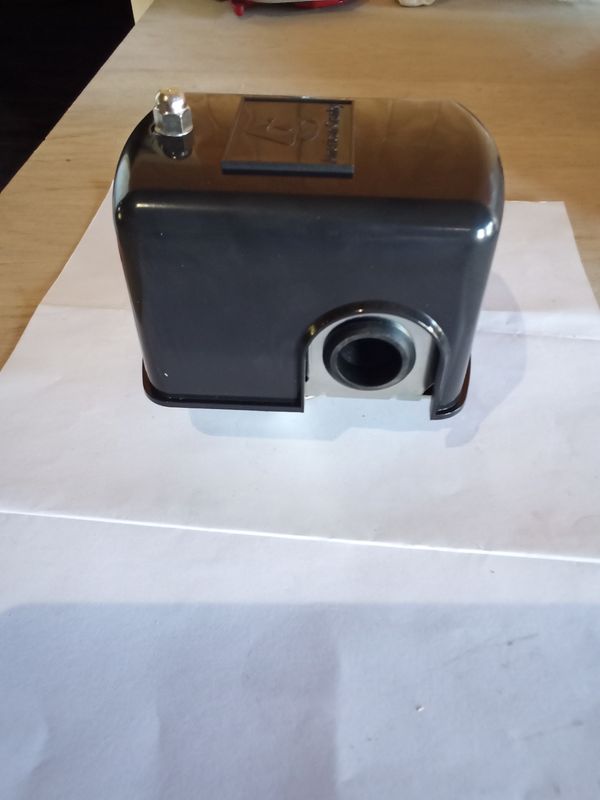 20-40 Pressure Switch
