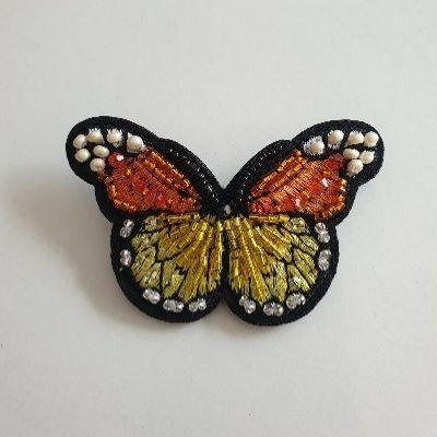 Broches