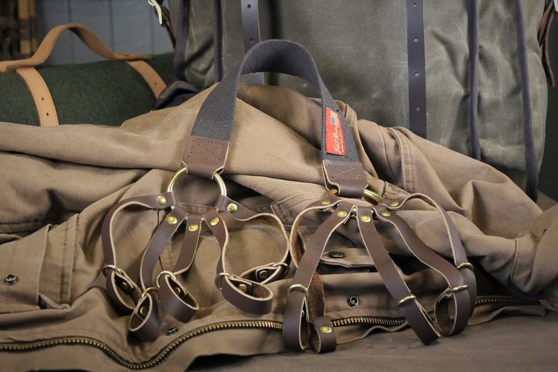 Frost River Double-Sided Game Hook