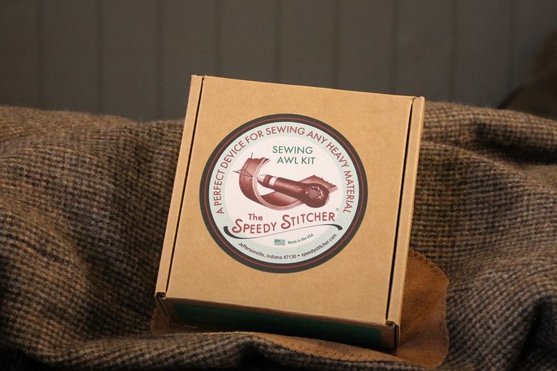 The Speedy Stitcher Heavy Material Sewing Kit